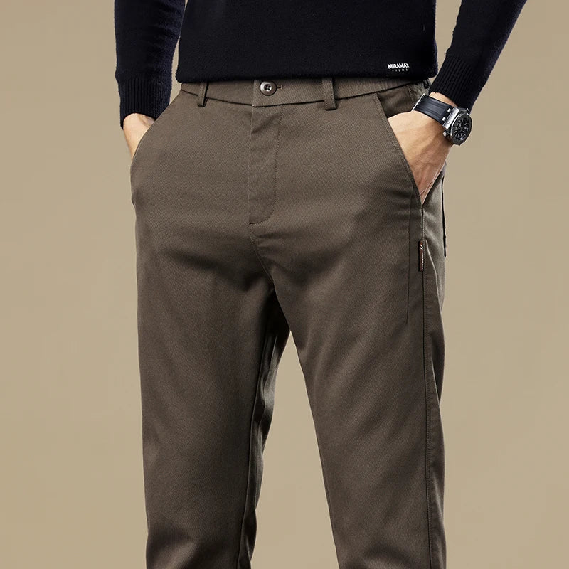 Calça Chino em Sarja Masculina F013